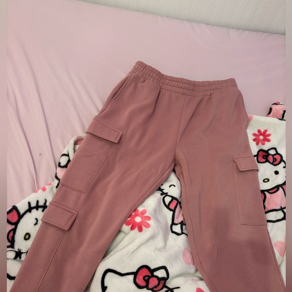 Cargo pants - Picture 2 of 4